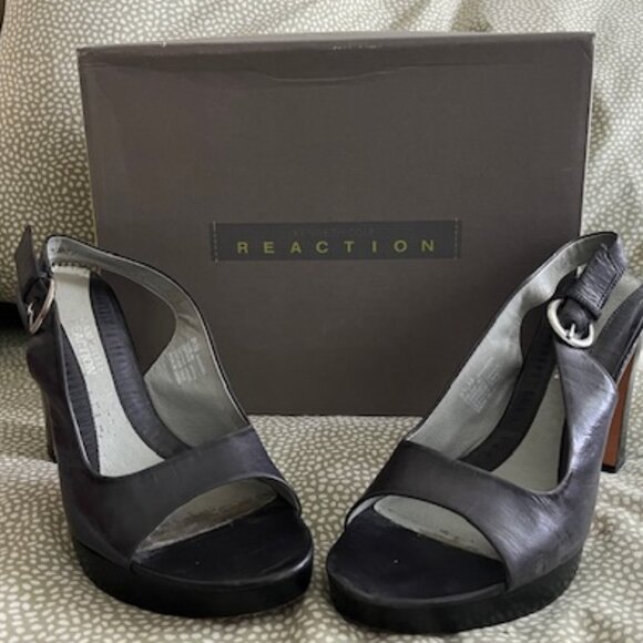 Kenneth Cole Navy Leather Slingback Open Toe Platform Heels with box - Picture 8 of 9